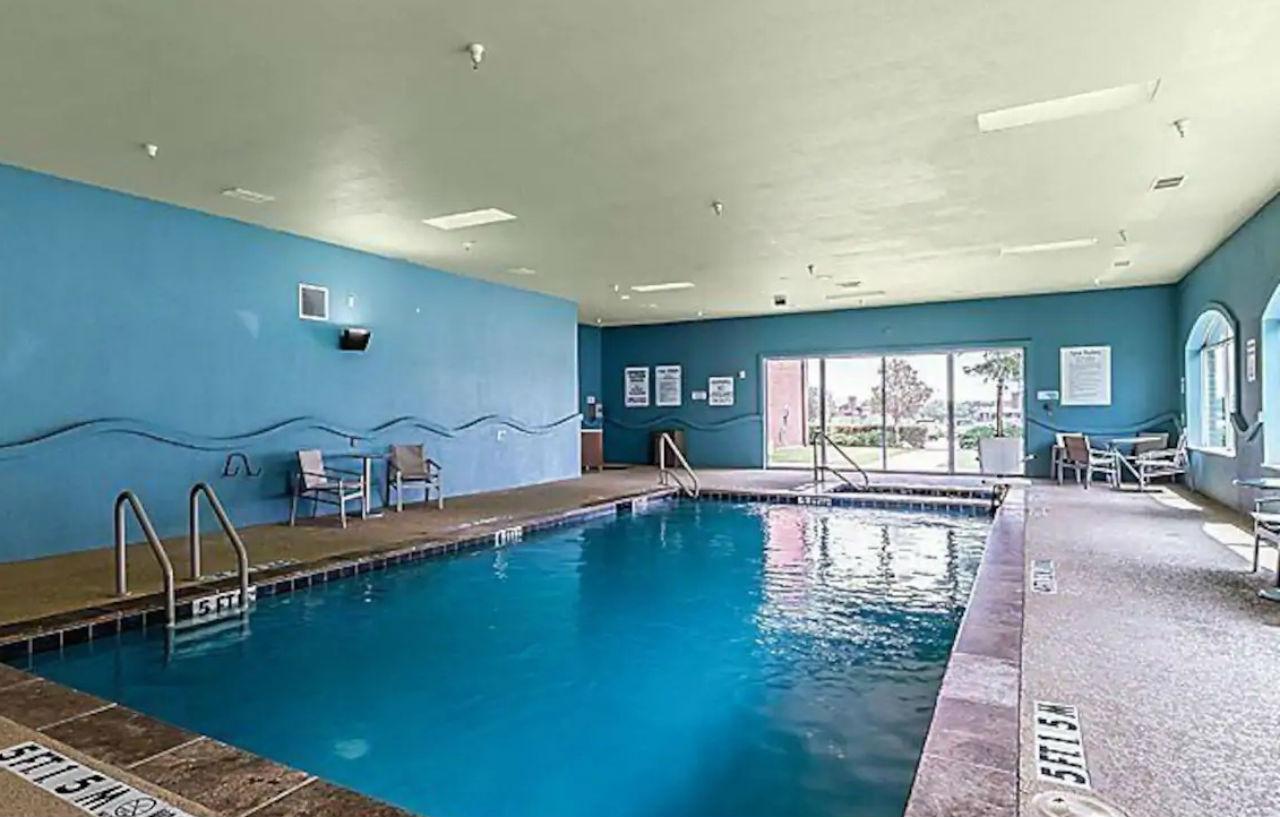 Holiday Inn Express & Suites Fort Worth - Fossil Creek By Ihg Kültér fotó