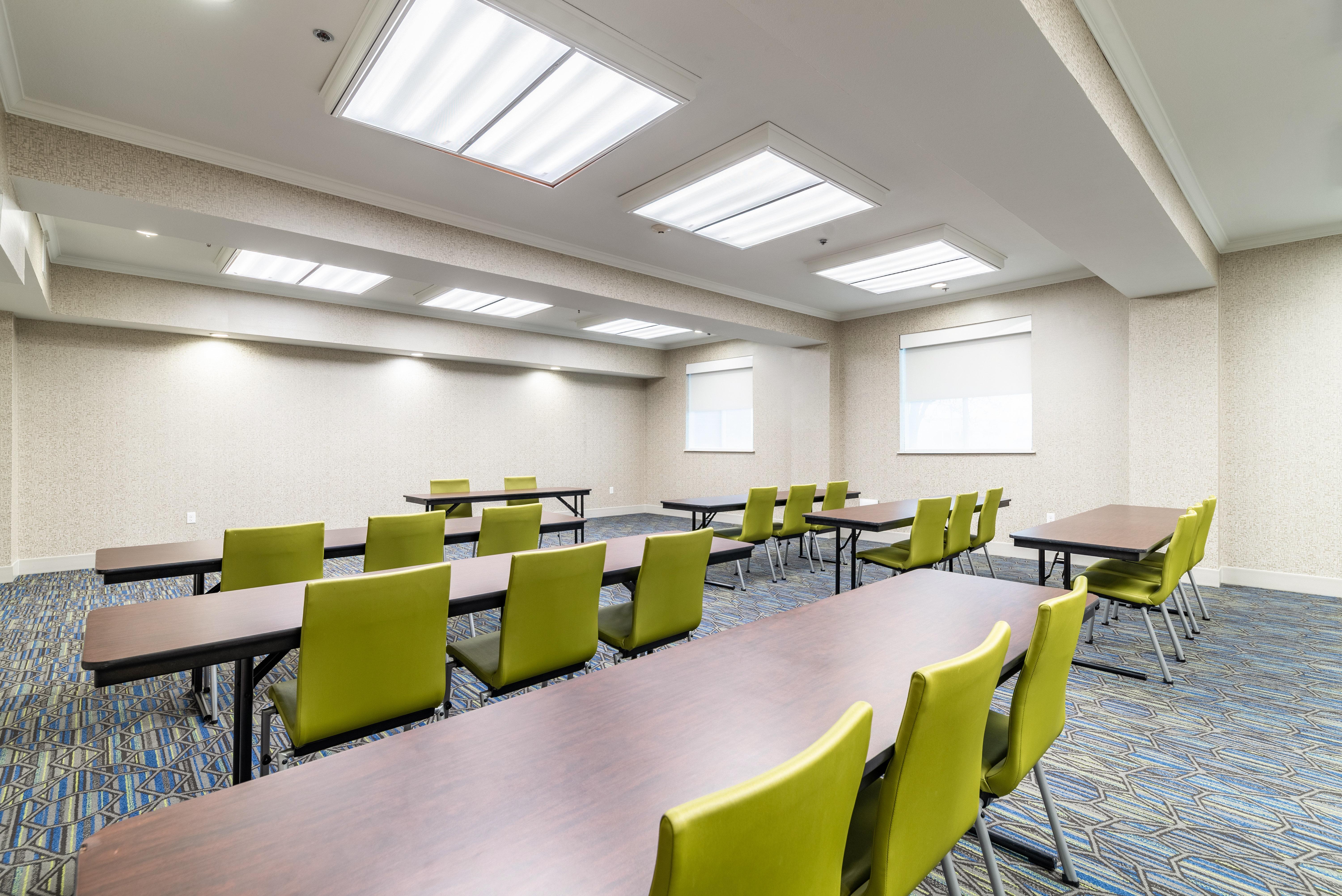 Holiday Inn Express & Suites Fort Worth - Fossil Creek By Ihg Kültér fotó