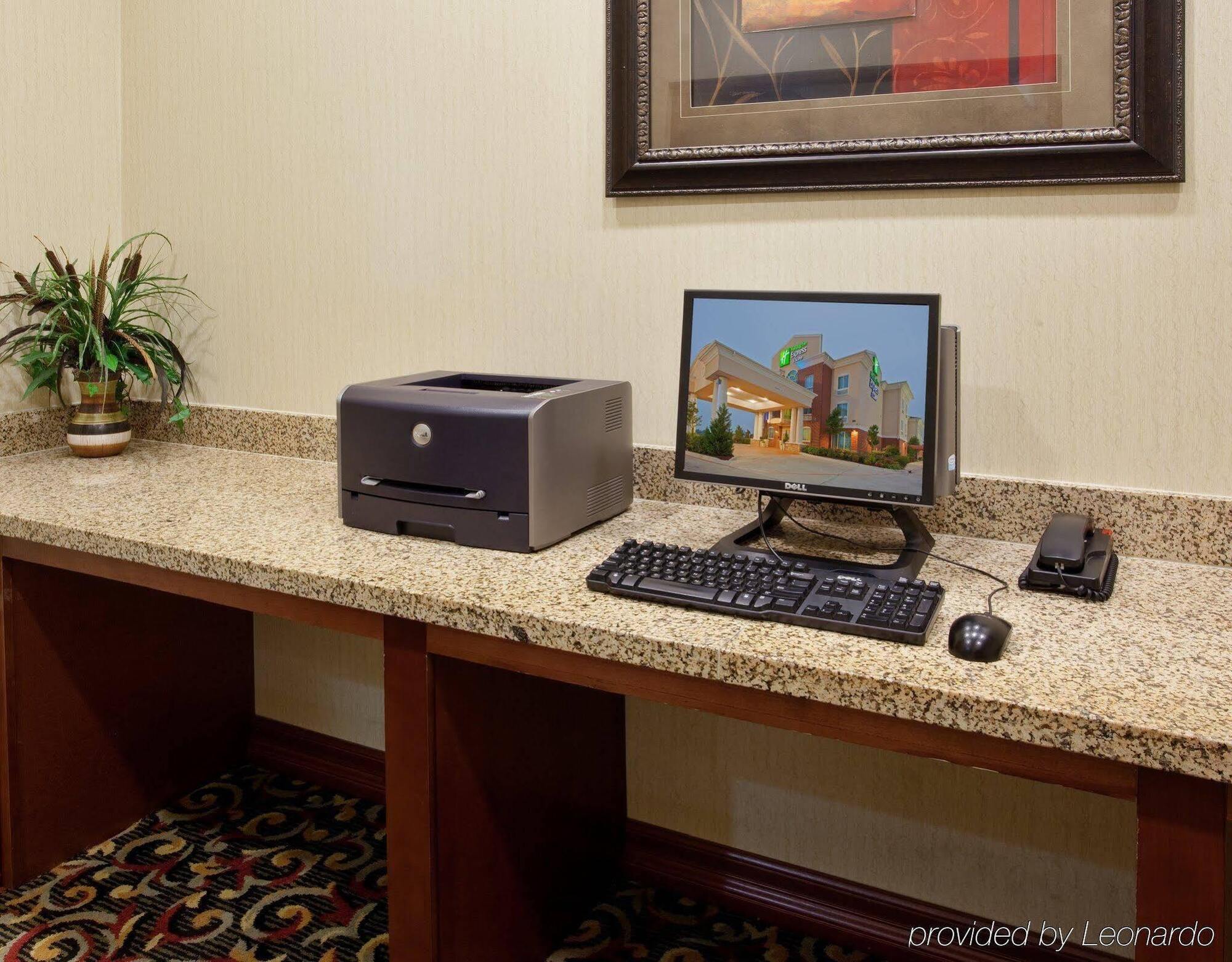 Holiday Inn Express & Suites Fort Worth - Fossil Creek By Ihg Kültér fotó